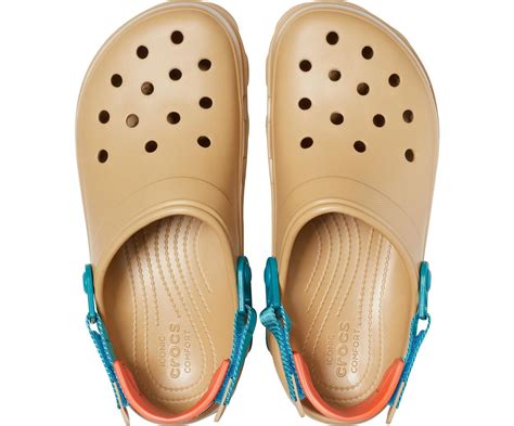 tan crocs